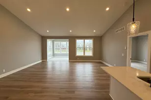 11980 Smithfield Dr, Holland, MI 49424 - Photo 7