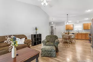 80 E 37th St, Holland, MI 49423 - Photo 7