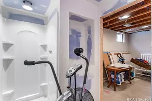 80 E 37th St, Holland, MI 49423 - Photo 31