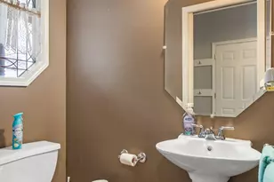 80 E 37th St, Holland, MI 49423 - Photo 25