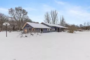 789 7th St, Plainwell, MI 49080 - Photo 21