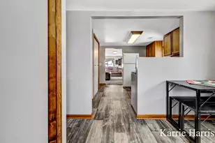 911 E Pearl St, Greenville, MI 48838 - Photo 3