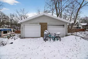 64 Spring St, Hillsdale, MI 49242 - Photo 9