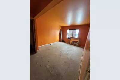 1476 W Chateau Vert, Ypsilanti, MI 48197 - Photo 9