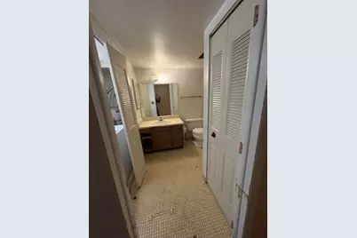 1476 W Chateau Vert, Ypsilanti, MI 48197 - Photo 7