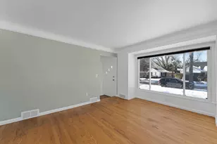 18926 Ashton Ave, Detroit, MI 48219 - Photo 7