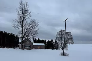 6948 E 48 Rd, Cadillac, MI 49601 - Photo 3