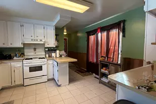 236 W Main St, Vermontville, MI 49096 - Photo 17