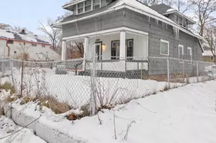 909 Baker St, Lansing, MI 48910 - Photo 1