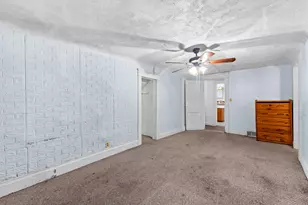 909 Baker St, Lansing, MI 48910 - Photo 17