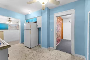 909 Baker St, Lansing, MI 48910 - Photo 9