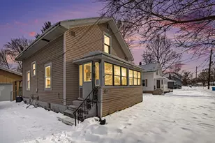 423 N 14th St, Niles, MI 49120 - Photo 1