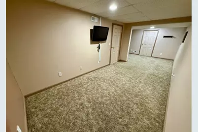 911 S Lincoln Avenue, Three Rivers, MI 49093 - Photo 17