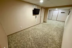 911 S Lincoln Ave, Three Rivers, MI 49093 - Photo 17