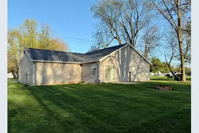 911 S Lincoln Avenue, Three Rivers, MI 49093 - Photo 3