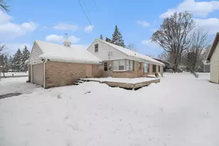 3041 Burton St SE, Grand Rapids, MI 49546 - Photo 3