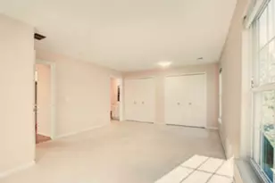 712 W Barrington Cir, Jackson, MI 49203 - Photo 9