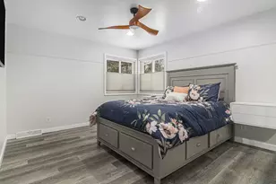 5776 Leisure S Dr SE, Grand Rapids, MI 49548 - Photo 9