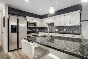 5776 Leisure S Dr SE, Grand Rapids, MI 49548 - Photo 3