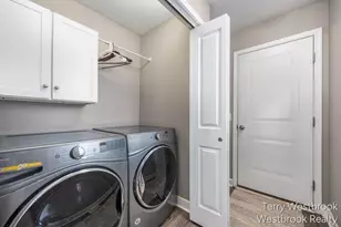 2546 Highridge Ln SE, Grand Rapids, MI 49546 - Photo 25