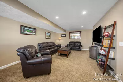 2546 Highridge Lane SE, Grand Rapids, MI 49546 - Photo 27