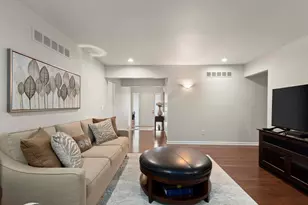 5592 N Adams Way, Bloomfield Hills, MI 48302 - Photo 9