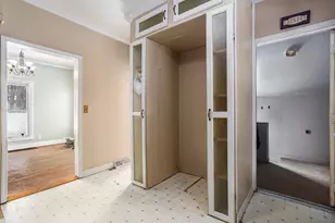 126 Calhoun St, Battle Creek, MI 49017 - Photo 9