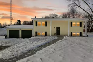908 Springcrest Blvd, Jackson, MI 49203 - Photo 37