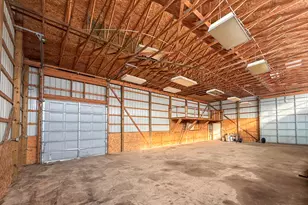 566 S Blue Creek Rd, Benton Harbor, MI 49022 - Photo 3