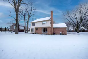 45246 Gerald Ct, Canton, MI 48188 - Photo 7