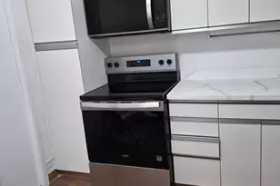 5000 S Civic Center Dr W, Southfield, MI 48075 - Photo 9