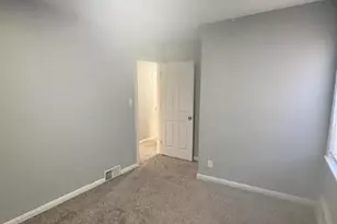 18428 Stahelin, Detroit, MI 48219 - Photo 3