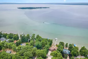 255 Robbins Ave, Roscommon, MI 48653 - Photo 25
