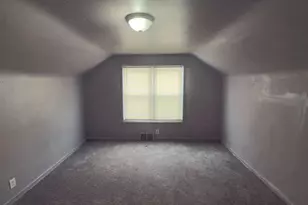 9605 Decatur St, Detroit, MI 48227 - Photo 17