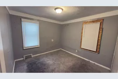 9605 Decatur Street, Detroit, MI 48227 - Photo 11
