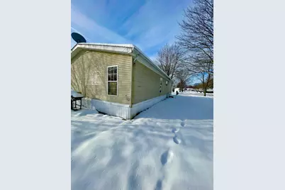 559 Triann Drive SE, Grand Rapids, MI 49548 - Photo 3