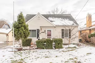 1005 S Wisner St, Jackson, MI 49203 - Photo 1