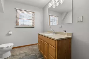 205 Wahwahtaysee Way, Battle Creek, MI 49015 - Photo 15