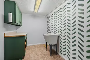 205 Wahwahtaysee Way, Battle Creek, MI 49015 - Photo 27