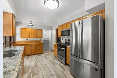 205 Wahwahtaysee Way, Battle Creek, MI 49015 - Photo 7