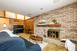 2510 Essex Ct, Saint Joseph, MI 49085 - Photo 9