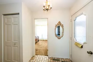 2510 Essex Ct, Saint Joseph, MI 49085 - Photo 5