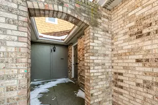 2510 Essex Ct, Saint Joseph, MI 49085 - Photo 3