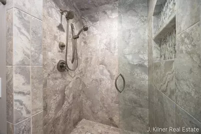 4857 Division Avenue N, Comstock Park, MI 49321 - Photo 31