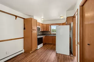 411 Walden Dr, Otsego, MI 49078 - Photo 5