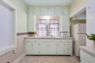 27 Phelps Ave, Battle Creek, MI 49015 - Photo 9