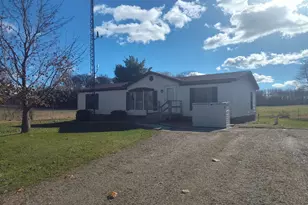 201 W Hatmaker Rd, Coldwater, MI 49036 - Photo 1