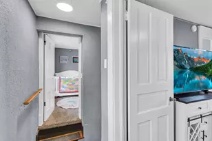 310 W Barnes Ave, Lansing, MI 48910 - Photo 31