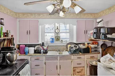 7929 E Napier Avenue, Benton Harbor, MI 49022 - Photo 13