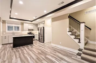 920 W Savidge St, Spring Lake, MI 49456 - Photo 9